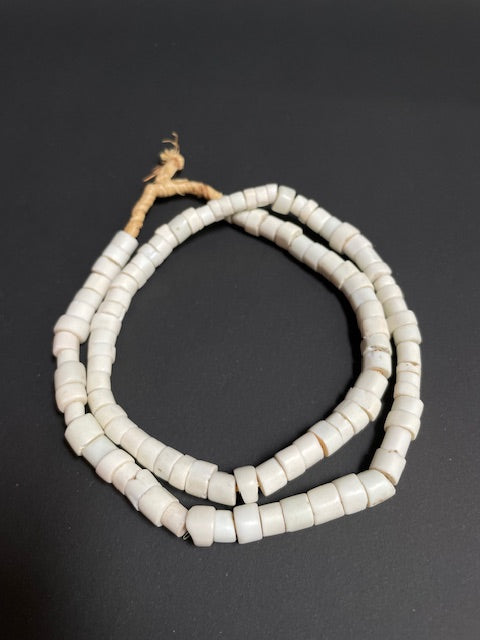 Vintage tradebeads necklace from Ghana white