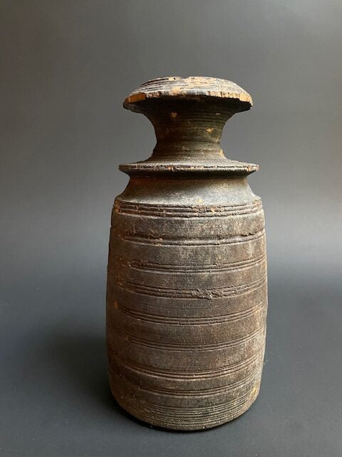 Pot à lait de yack de l'Himalaya