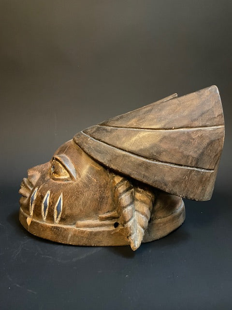Masque casque articulé des Yoruba du Nigeria